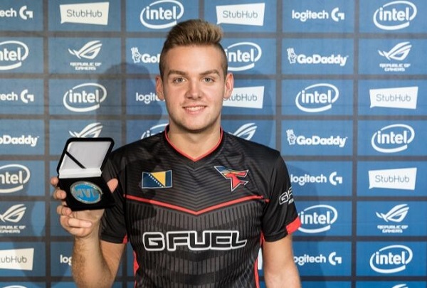 2025德玛西亚杯24日赛程预告：完全体TES vs 新生代IG